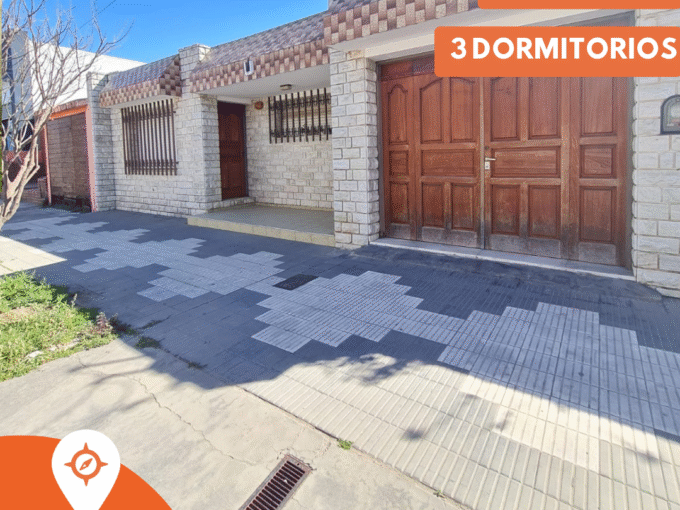 SE VENDE CASA, Bº CASTAGNINO, RÍO III.