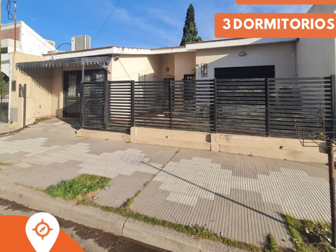 SE VENDE CASA, Bº LAS VIOLETAS, RÍO III